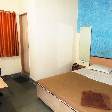 Ashtavinayak Residency Hotel Pune Exterior foto